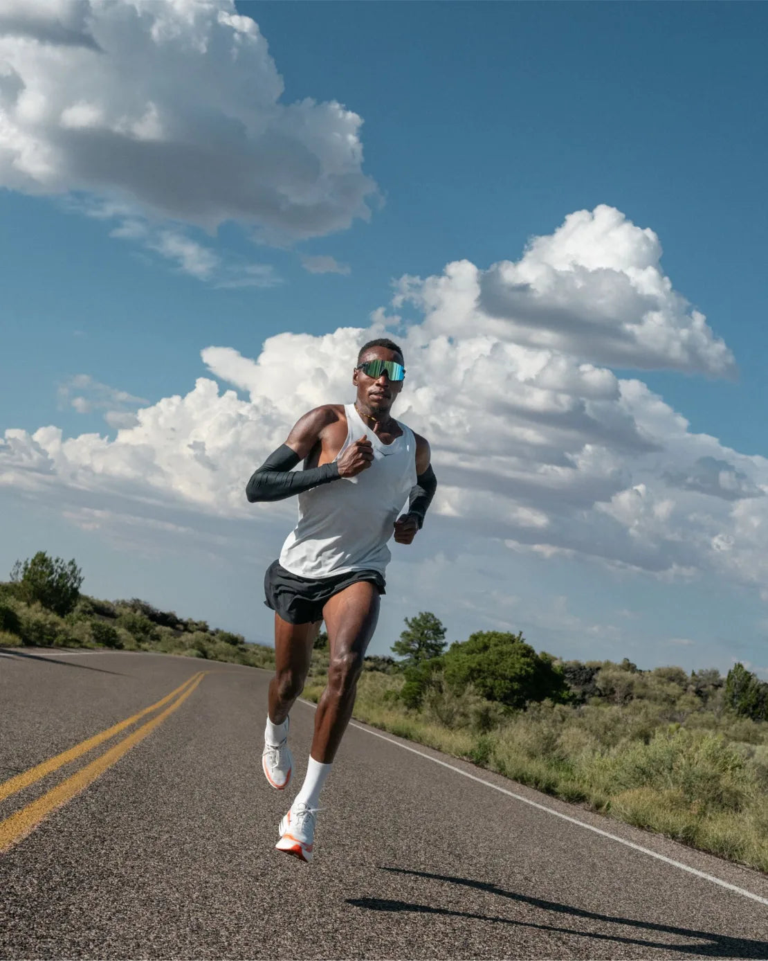 HOKA - Men's Race Day Singlet