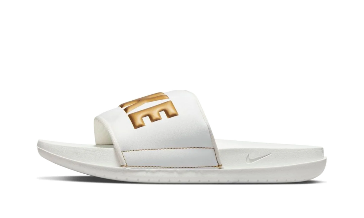 Offcourt Slide WMNS"Summit White Metallic Gold" BQ4632 105
