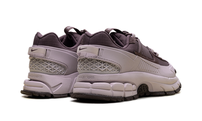 Zoom Vomero 5 Roam WMNS"Particle Rose" HQ2181 501